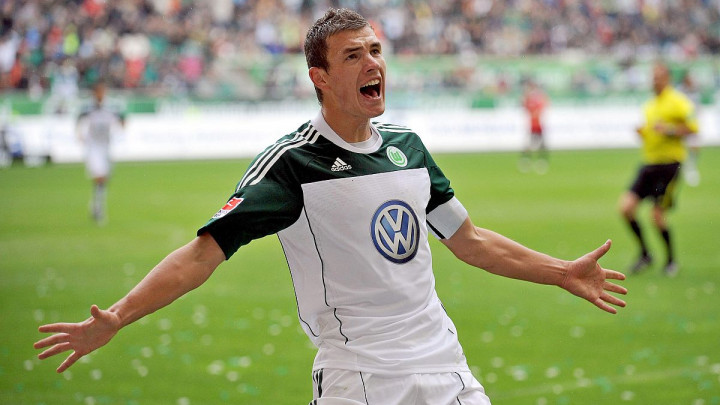 Wolfsburg se na Twitteru prisjetio Džeke: Sjećate li se ovog gola?