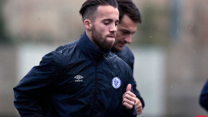 Mustafa Mujezinović produžio ugovor sa FK Željezničar, uskoro još jedan potpis na Grbavici
