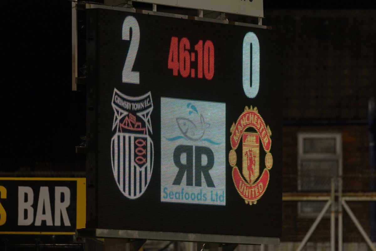 Kad pomislite da Manchester United ne može niže pasti onda se desi noć kao što je ova