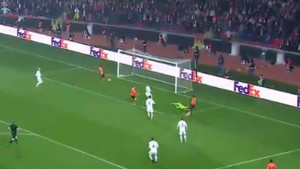 I Edin Višća je bio u šoku: Niko ne može da vjeruje šta je promašio Demba Ba
