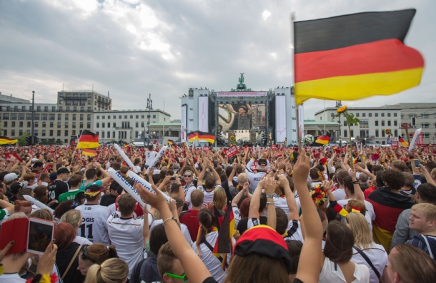 Berlin dočekuje junake: Milion ljudi pozdravlja &quot;Panzere&quot;