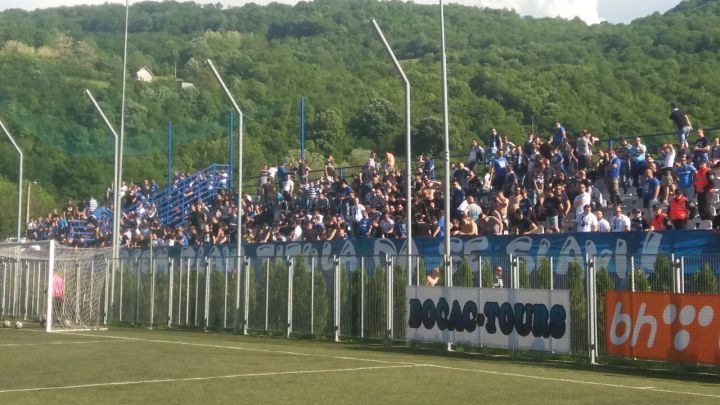 Manijaci stigli u Krupu i poslali jasnu poruku igračima
