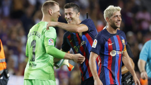 U njegovim nogama još ima magije: Xavi potezom digao Camp Nou na noge