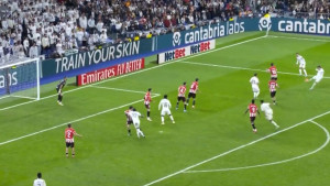 Ma, kakav Modrić, kakav Vini: Valverde u 93. minuti izveo čudo i ostavio Real u igri za titulu!