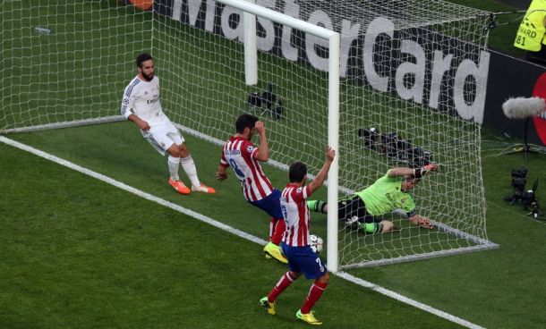 Casillas poklonio gol Atleticu Casillas poklonio gol Atleticu