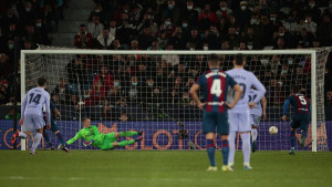 Nezapamćena ludnica u Valenciji: Levante imao tri penala, Barcelona pobijedila golom u 92. minuti