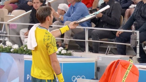 Ogledalo Igara: Đoković poput brzog voza, ali mu je slavu ukrao rival i to zbog bizarnog poteza 