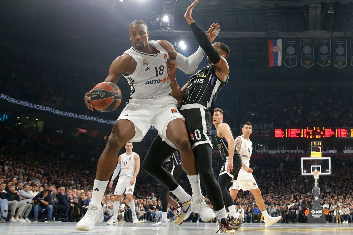 Slavlje se završilo, a onda je jedan košarkaš iznenadio odlukom sve Grobare i KK Partizan Slavlje se završilo, a onda je jedan košarkaš iznenadio odlukom sve Grobare i KK Partizan