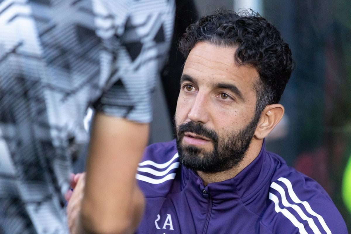 Manchester United rano jutros donio odluku o sudbini Amorima nakon sramotnog poraza od Grimsbyja!