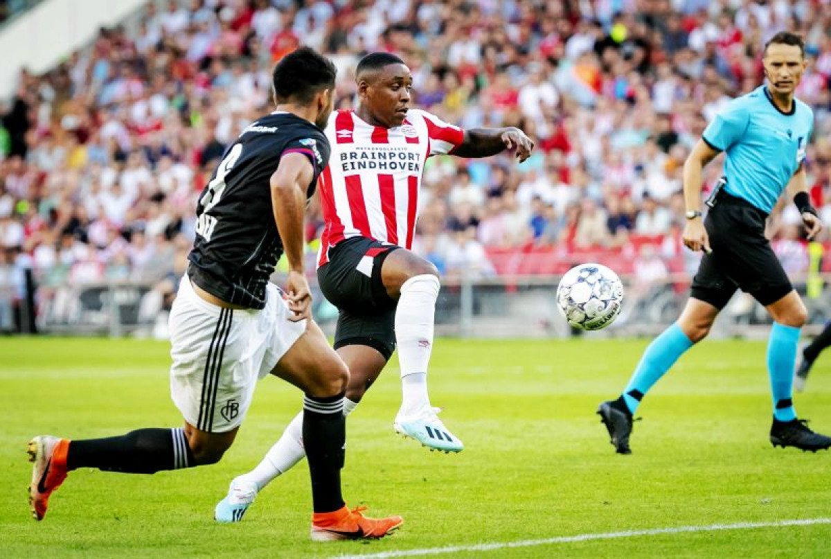 U Evertonu odustaju od Zahe, sve karte bacaju na igrača PSV-a U Evertonu odustaju od Zahe, sve karte bacaju na igrača PSV-a