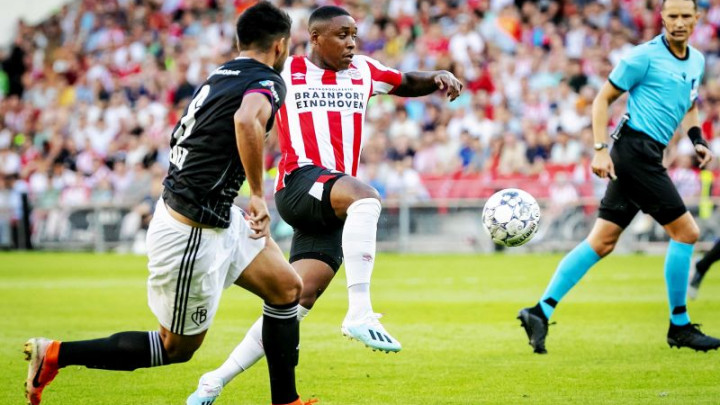 U Evertonu odustaju od Zahe, sve karte bacaju na igrača PSV-a