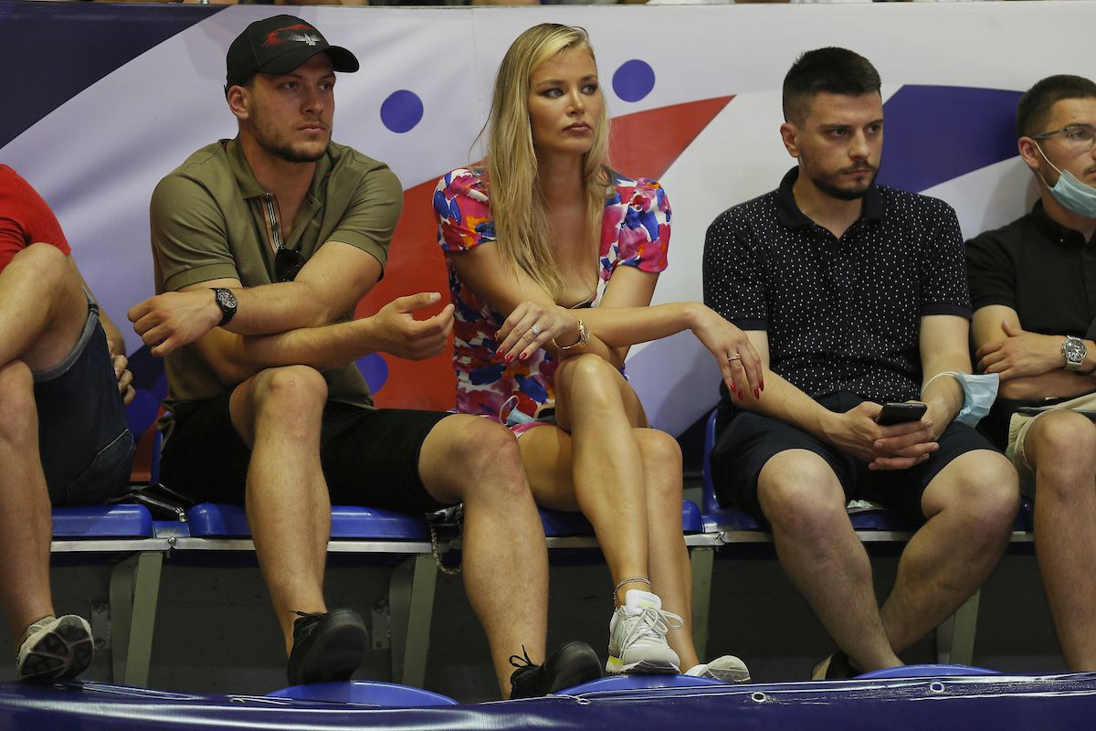 Sofija će kosu da počupa zbog Luke: Jović ima brutalnu ponudu na stolu, ali... Sofija će kosu da počupa zbog Luke: Jović ima brutalnu ponudu na stolu, ali...