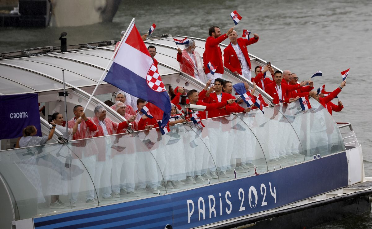Prva pobuna kod Hrvata, uspješni olimpijac digao glas i nije želio da prešuti: "Gledam te ljude..." Prva pobuna kod Hrvata, uspješni olimpijac digao glas i nije želio da prešuti: "Gledam te ljude..."