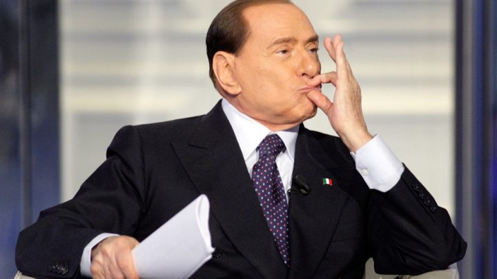 Berlusconi ne da plate igračima