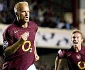 Bergkamp: Ne želim biti menadžer Arsenala