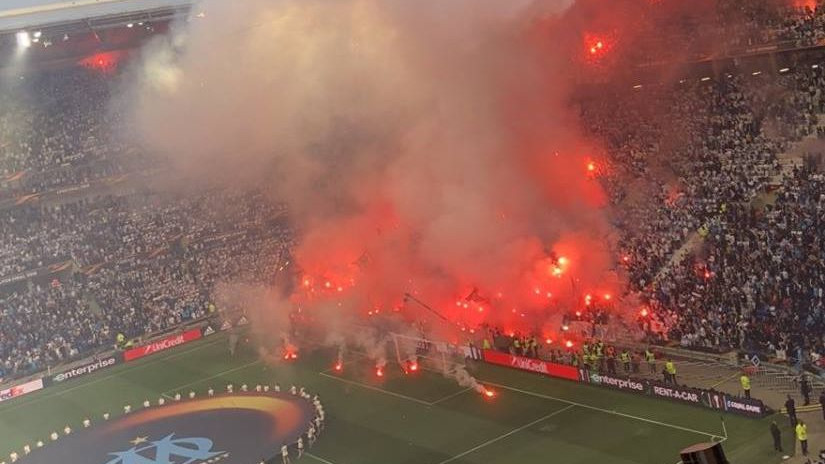 Navijači Marseillea napravili haos na tribinama pred početak finala