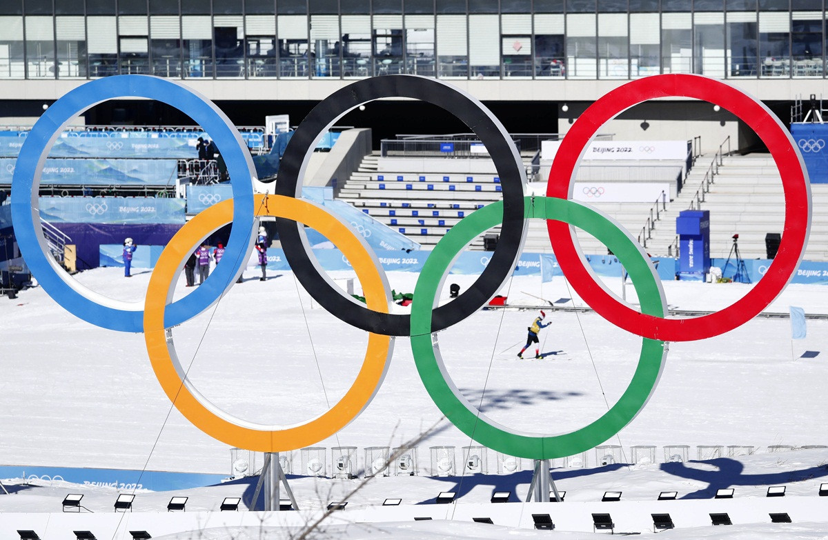 Zapaljena Olimpijska baklja u Pekingu, krenula na trodnevni put