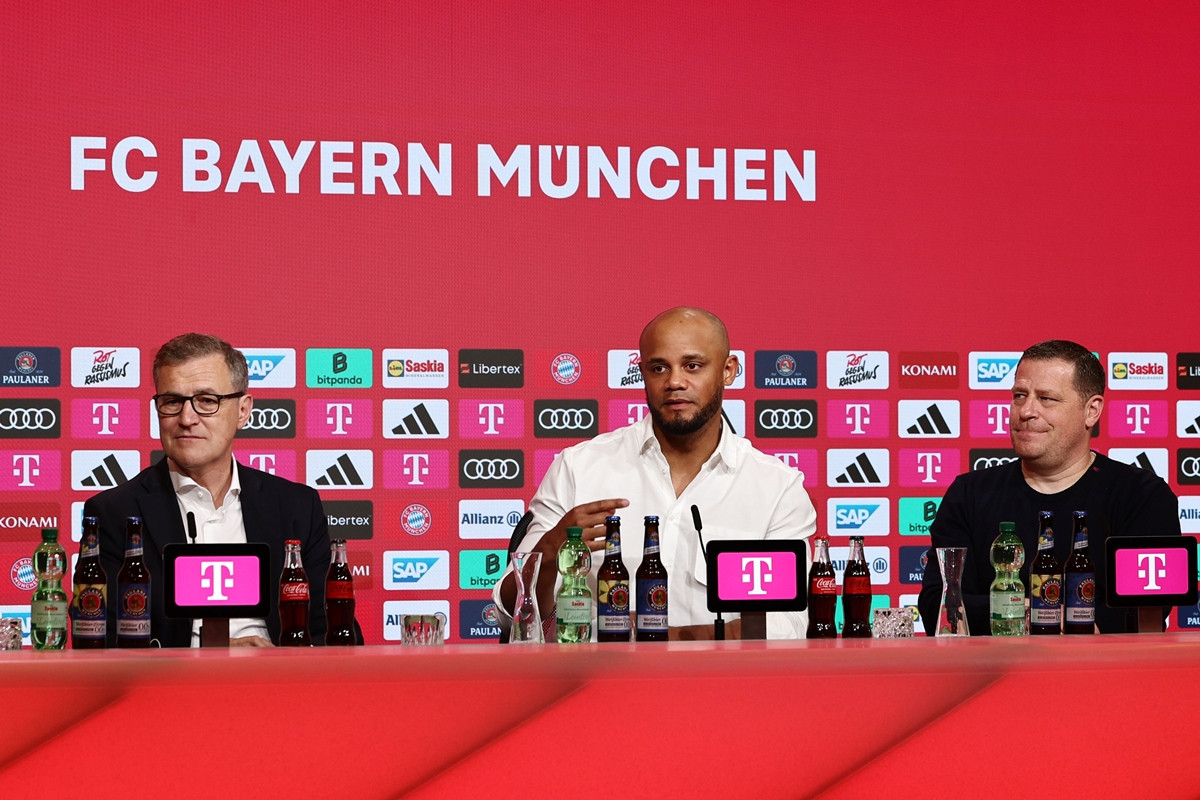 Iz Bayern Minhena poslali brutalnu poruku zvijezdi ekipe: "Nisi veći od kluba!" Iz Bayern Minhena poslali brutalnu poruku zvijezdi ekipe: "Nisi veći od kluba!"