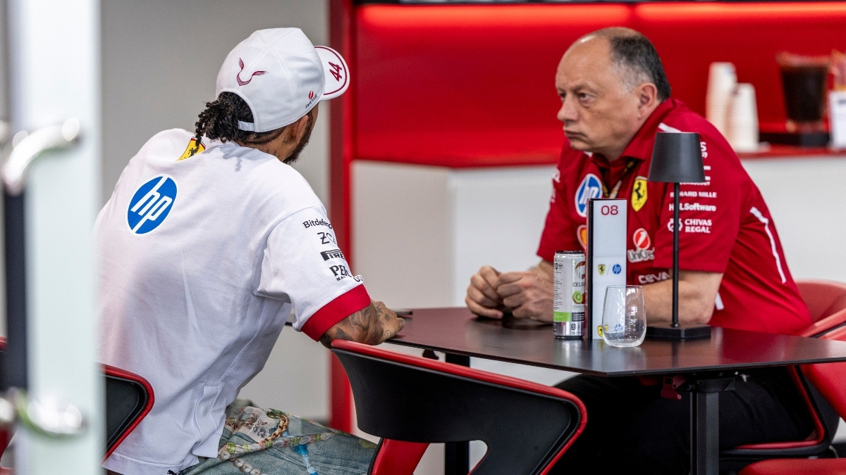 Ferrari stao u odbranu Hamiltona: "Dosta je pretjerivanja, gradimo temelje za 2026." Ferrari stao u odbranu Hamiltona: "Dosta je pretjerivanja, gradimo temelje za 2026."