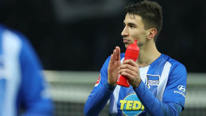 Atletico lovi Grujića, ali njegove želje su drugačije