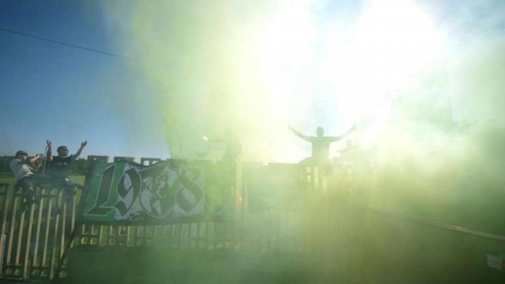 Na meču Domžale - Olimpija osvanuo zanimljiv transparent