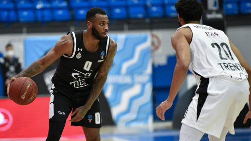 Partizan deklasirao Trento na otvaranju Top 16 faze Eurocupa