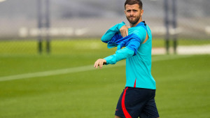 Miralemu Pjaniću sutra na račun stiže uplata iz Barcelone