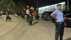 Razočarenje na Mokrom Docu: Bandić uz jaku policijsku pratnju napustio Posušje