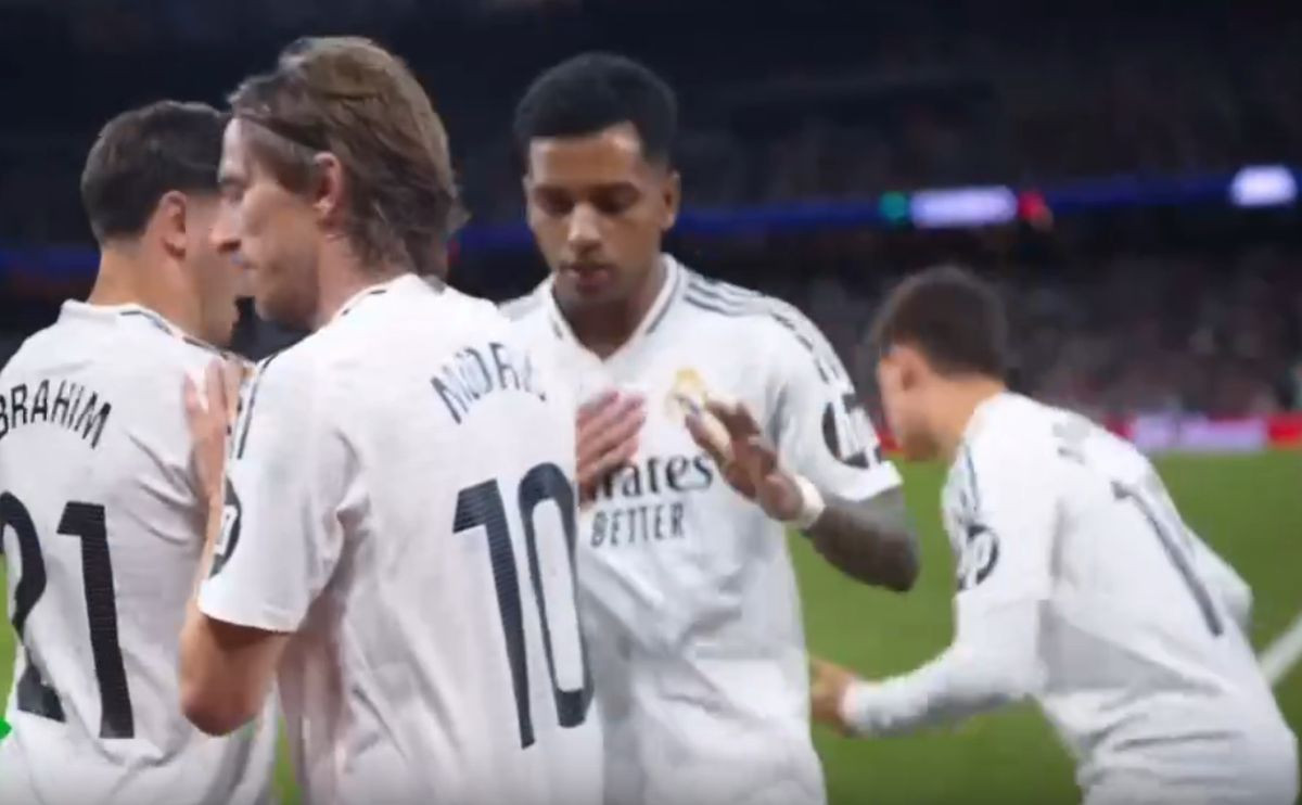 Početak nove ere! Modrić izašao iz igre i Diazu rekao ko je njegov nasljednik u Realu: "Daj mu..."