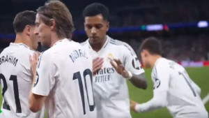 Početak nove ere! Modrić izašao iz igre i Diazu rekao ko je njegov nasljednik u Realu: "Daj mu..."