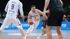 Edin Atić trojkom u posljednjim sekundama donio novu pobjedu Bosni!