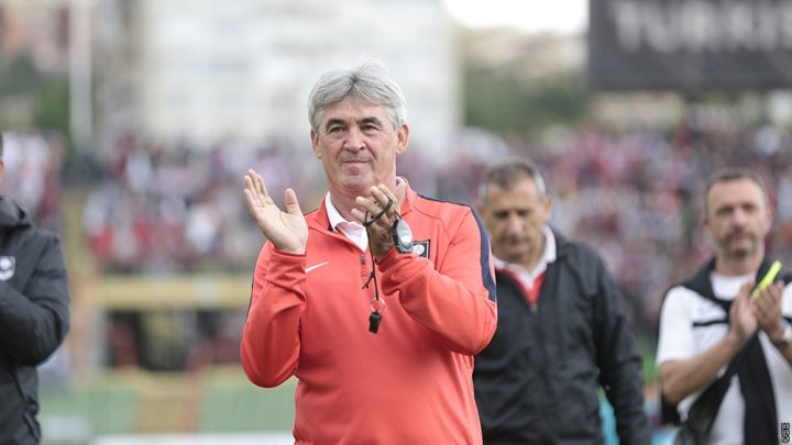 Zvanično: Mehmed Janjoš ostaje trener Sarajeva