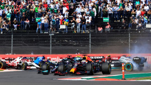Fantastični Verstappen slavio u Meksiku i ponovo porazio Hamiltona
