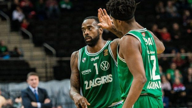 Iskusni K.C. Rivers pojačao Zenit