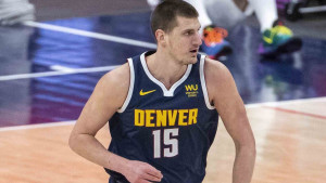 Jokić u potpunosti nadigrao Nurkića: Denver izjednačio u seriji protiv Portlanda