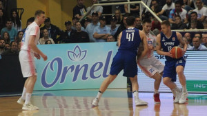 Scene za pamćenje na Pecari: Oglasio se i OKK Spars
