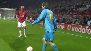 Kako je golobradi Messi jednostavnim driblingom "postidio" legendarnog Scholesa 