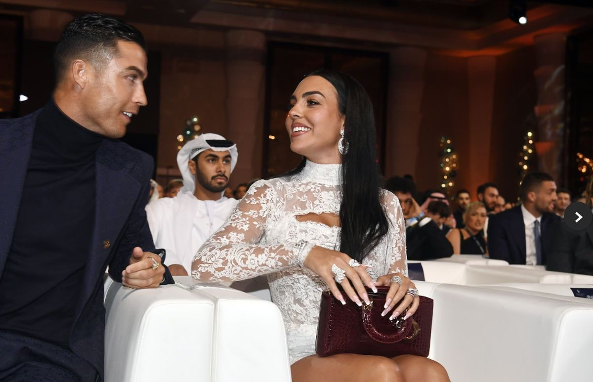 Georgina pratila Ronalda na dodjeli nagrada u Dubaiju, svi su gledali samo u njene noge