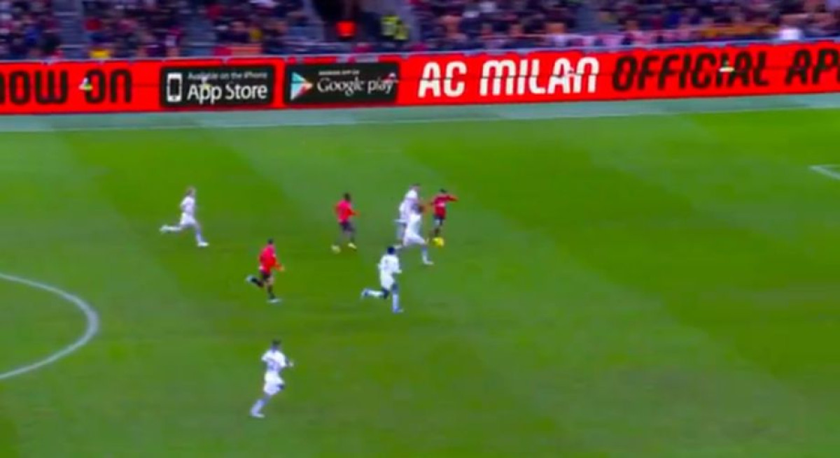 Na semaforu 50. minuta, lopta kod golmana Milana, a onda čudo u samo pet sekundi