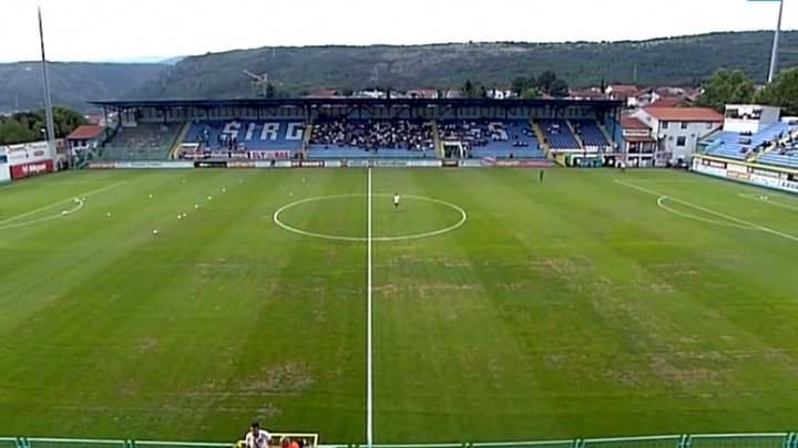Ultrasi skandiraju: Hoćemo stadion!