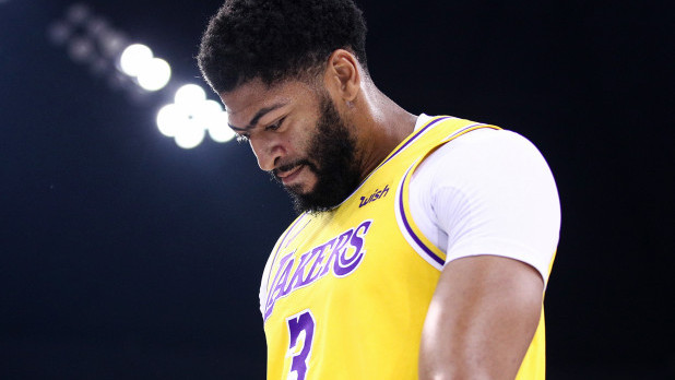 Anthony Davis zbog ozljede palca van parketa mjesec-mjesec i pol dana?