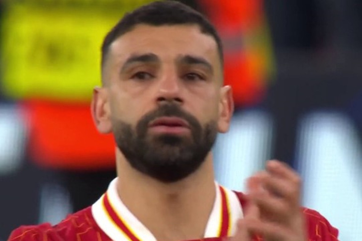 Salah u suzama gledao šta radi bezobrazni Hakimi, navijači Liverpoola brutalno "ugasili" Marokanca Salah u suzama gledao šta radi bezobrazni Hakimi, navijači Liverpoola brutalno "ugasili" Marokanca