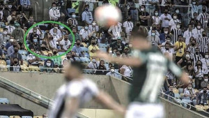 Kultni stadion i najveći meč: Trenutak koji se doživi jednom u životu, a oni prave selfie!