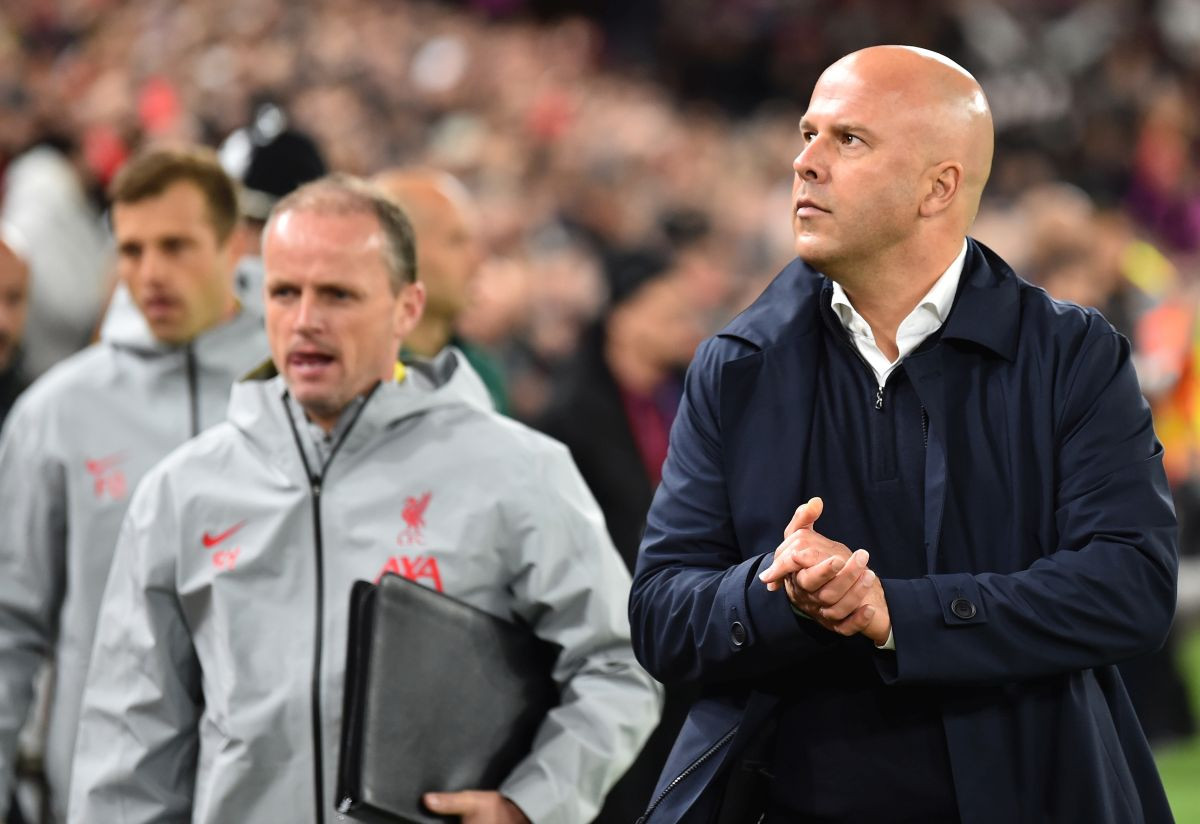 Arne Slot je genije: Liverpool završava fenomenalnu razmjenu, stiže maestralni golman! Arne Slot je genije: Liverpool završava fenomenalnu razmjenu, stiže maestralni golman!