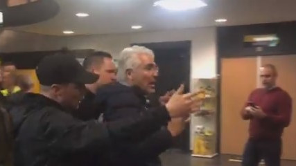 Nezapamćene scene: Navijači otjerali vlasnika sa stadiona jer igračima nije dao plate