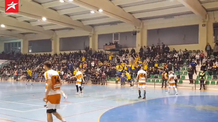 Fantastična atmosfera u Živinicama: Navijači Gračanice 'zapalili' tribine