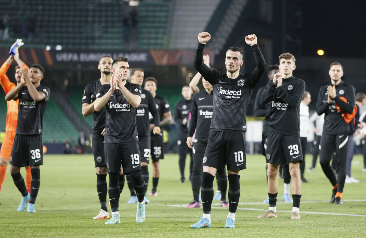 Eintracht Frankfurt raskinuo ugovor s Rusima