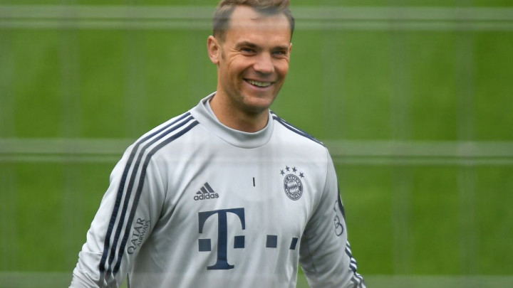 Okončana velika saga: Manuel Neuer potpisao novi ugovor s Bayernom!