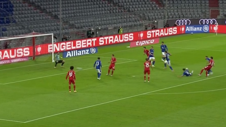 Ne sluti na dobro za goste: Bayern se poigrava sa nesretnim Schalkeom