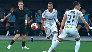 Vratio se na brazilske terene: Neymar jednim potezom digao sve na noge i podsjetio kakav je majstor!